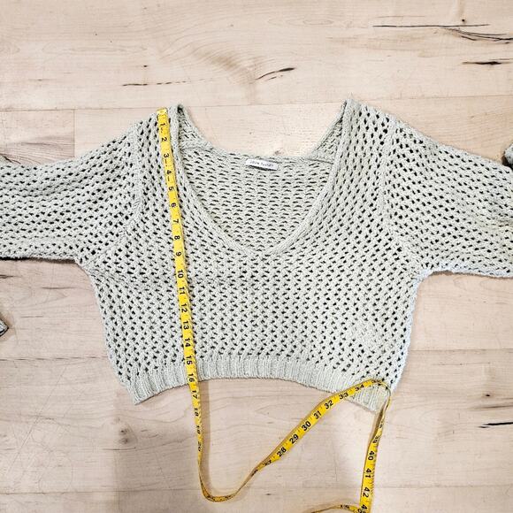 John Elliott Boucle Cropped Sweater - Picture 7 of 7